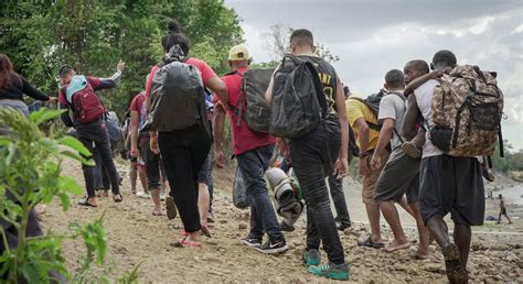 El Desplazamiento de la Población Nok: Un Fenómeno Cultural en la Alta Nigeria